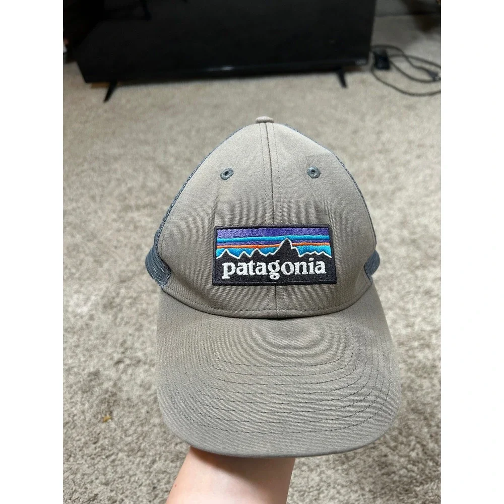 Patagonia‎ Logo Trucker Hat Cap Mesh Back Adjustable Gray Mens Outdoor